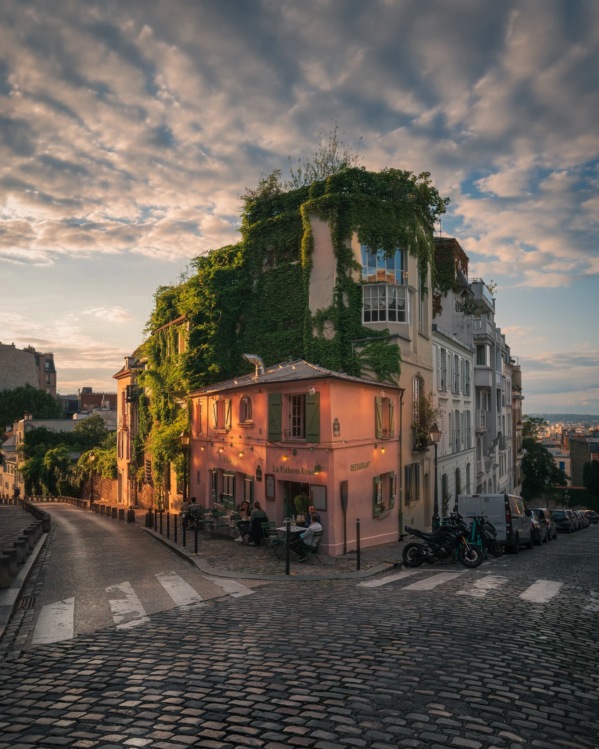 Montmartre evening