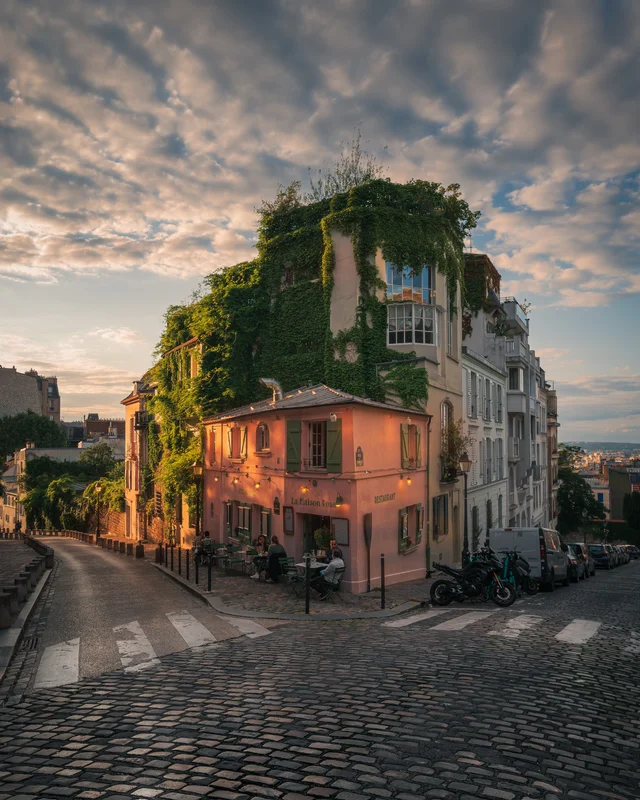 Montmartre evening