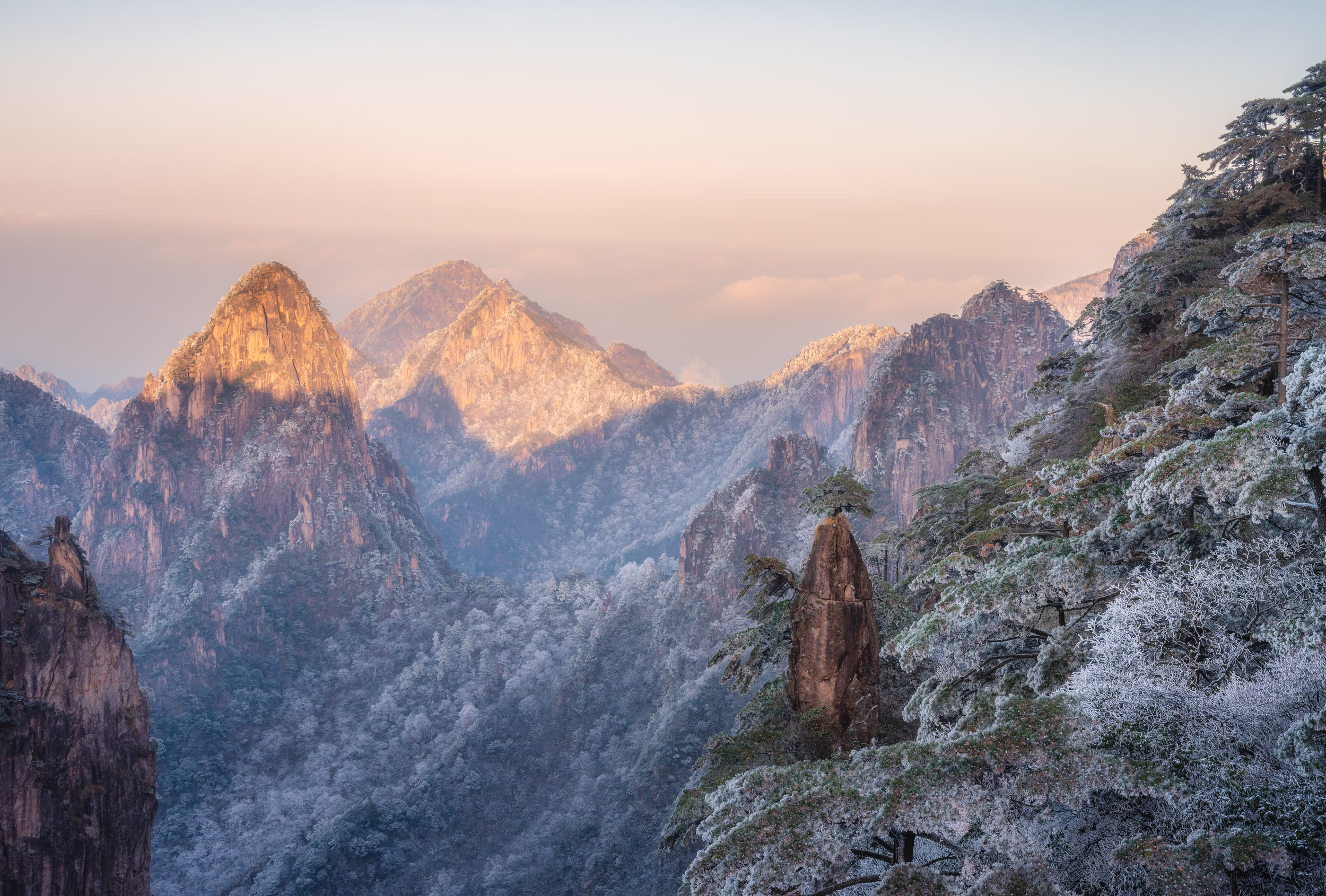 Winter Dawn at Huangshan
