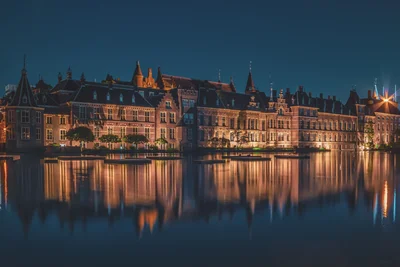 Reflections of the Binnenhof