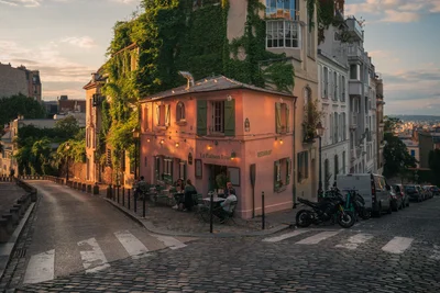 Paris Montparnasse Cafe