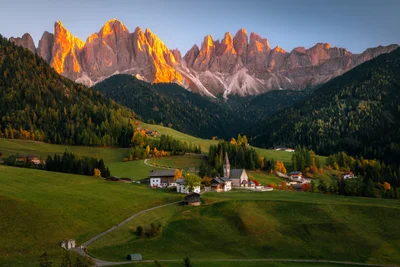 Autumn Alpenglow at Ranui