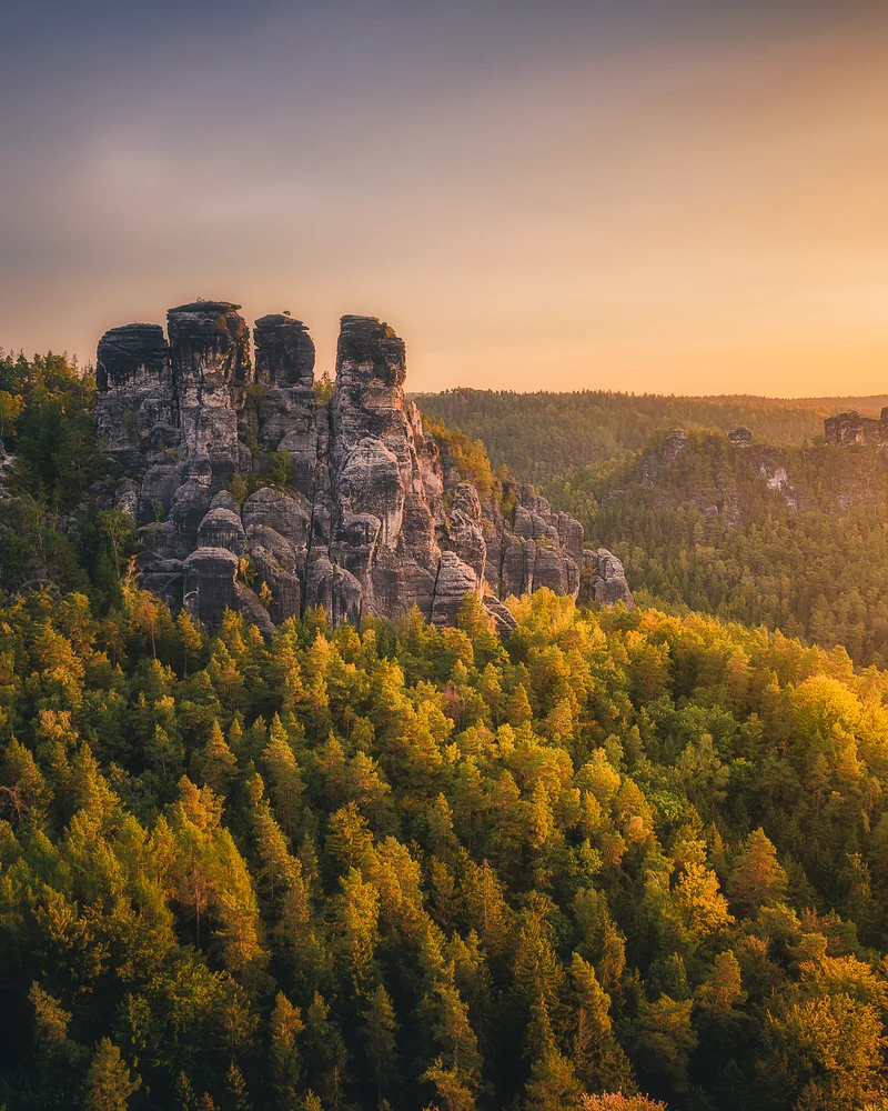 Saxon Sandstone Glow
