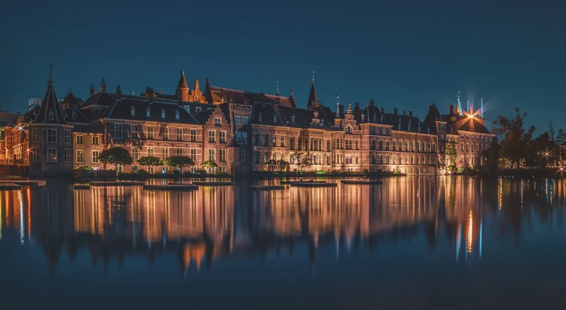 Reflections of the Binnenhof