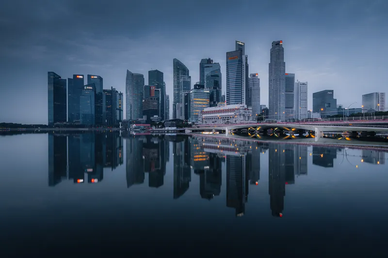 Marina Bay Mirror