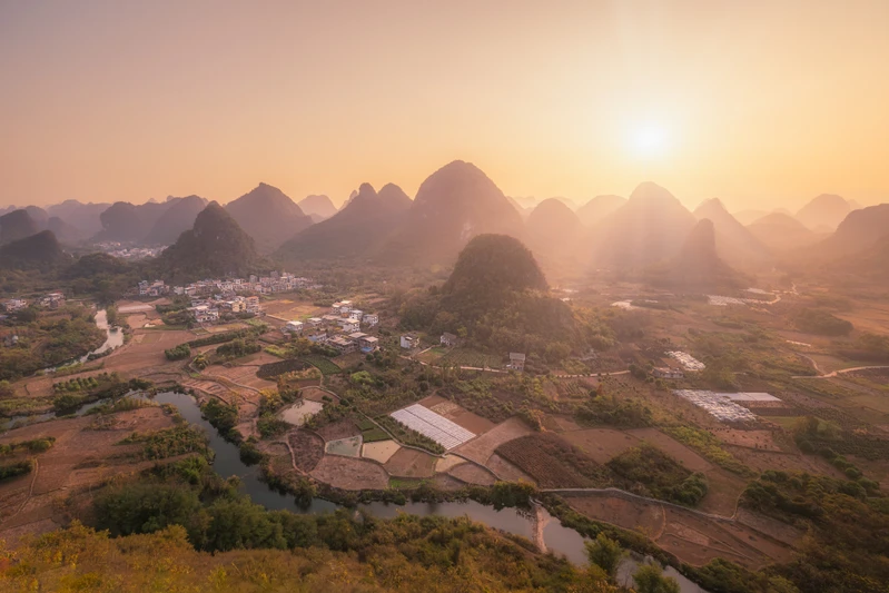 Golden Haze over Cuiping Hill