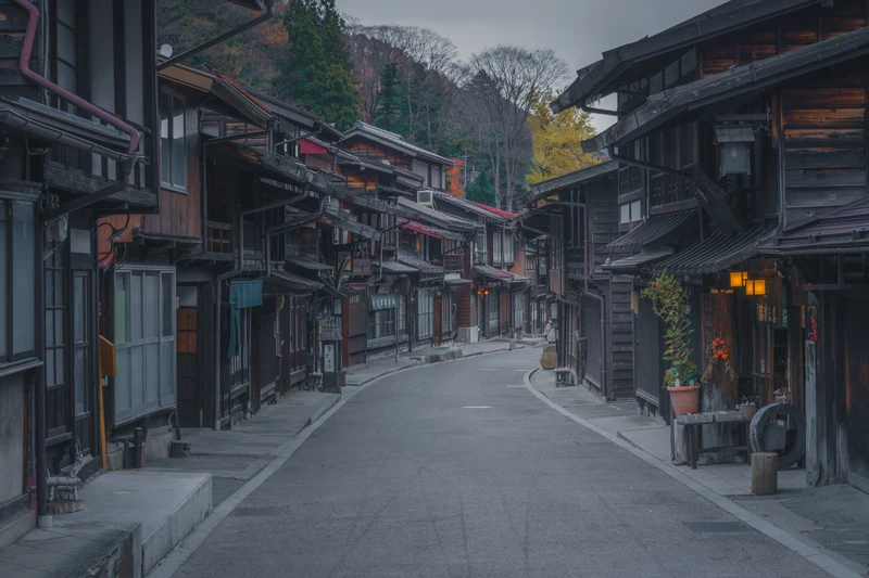 Narrow street in Narai-juku